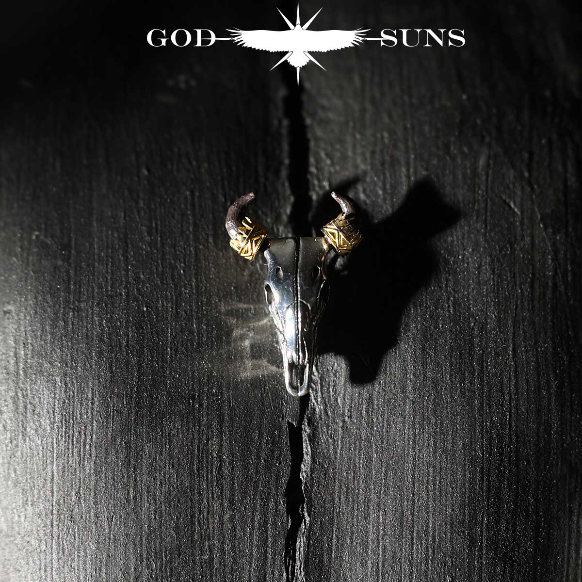 ロングホーンスカルペンダント ~SV角タイプ×K18角パーツ(バンダナ)付き~ 小