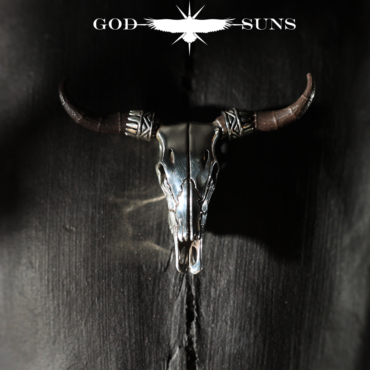 ロングホーンスカルペンダント ~SV角タイプ×SV角パーツ(バンダナ)付き~ 中