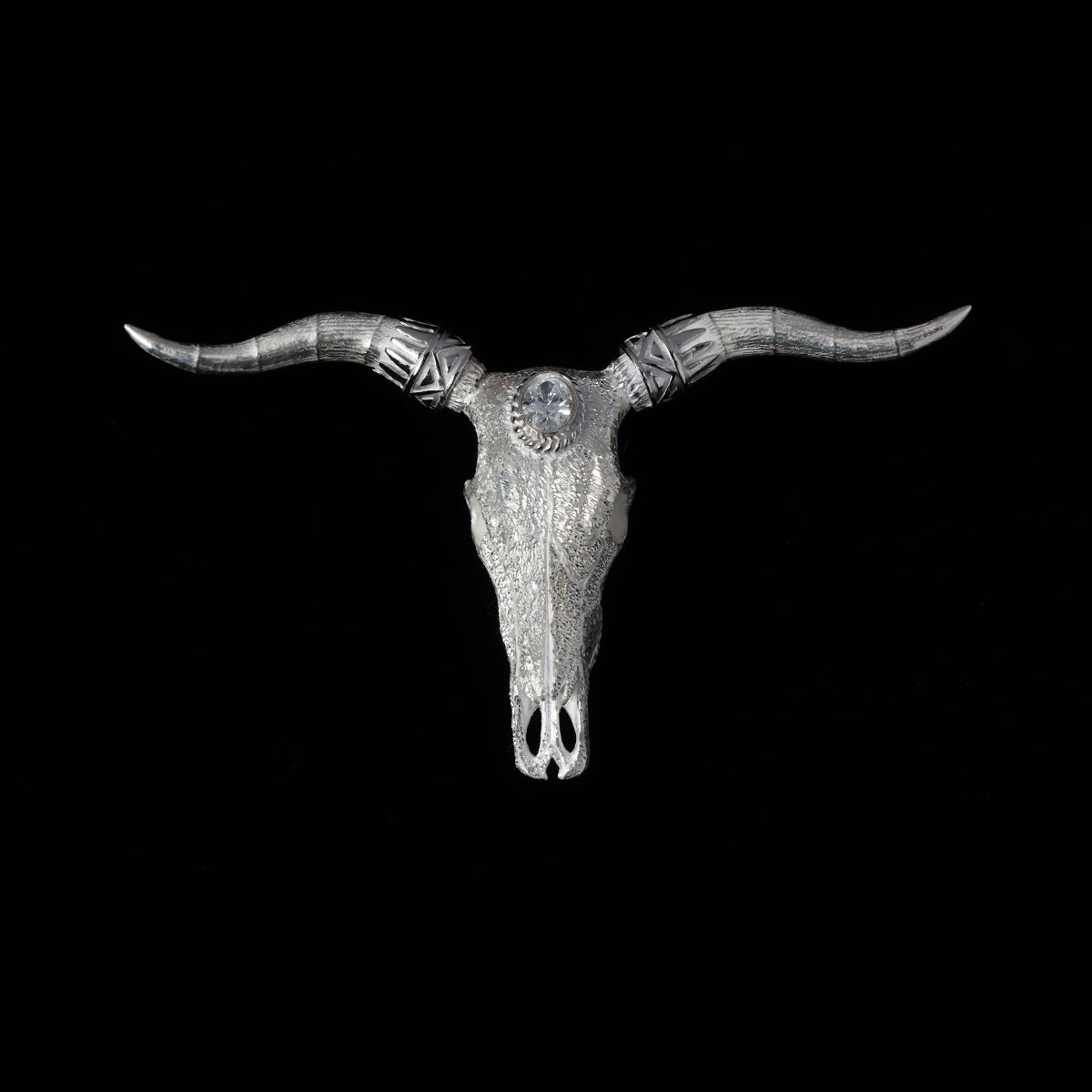 ロングホーンスカルペンダント大プラチナ縄"ラボグラウンダイヤモンド"〜SV角×プラチナ角パーツ(バンダナ)付き ダイヤモンド-ダスト加工〜