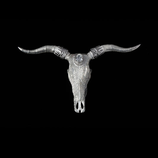 ロングホーンスカルペンダント大プラチナ縄"ラボグラウンダイヤモンド"〜SV角×プラチナ角パーツ(バンダナ)付き ダイヤモンド-ダスト加工〜