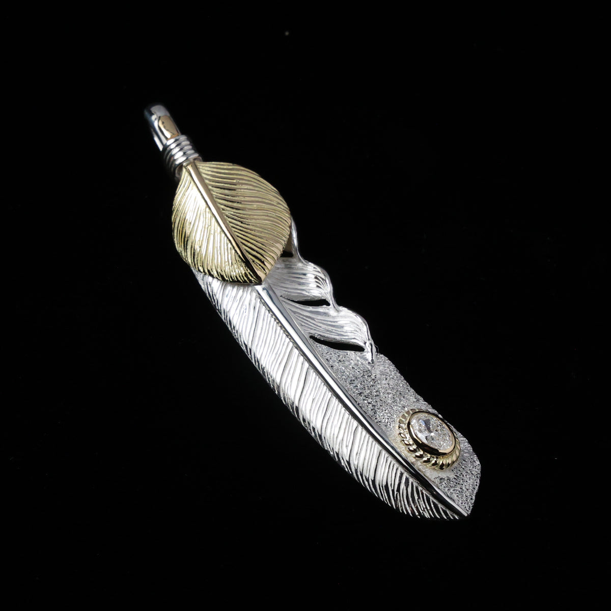 特大金ハートフェザー金縄"ラボグラウンダイヤモンド"(右向き)ダイヤモンド-ダスト加工