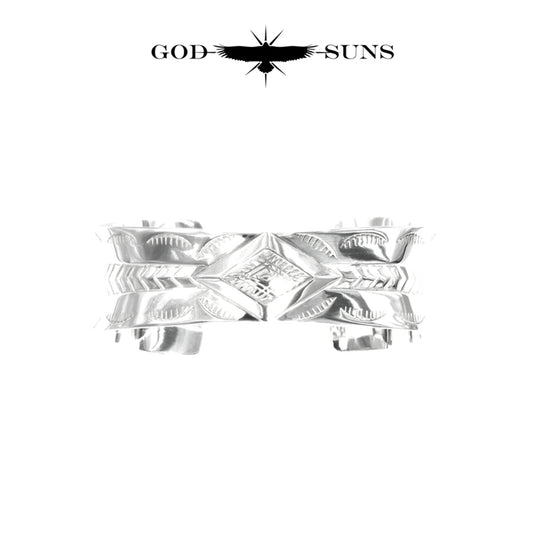 GIZA CROSS BANGLE