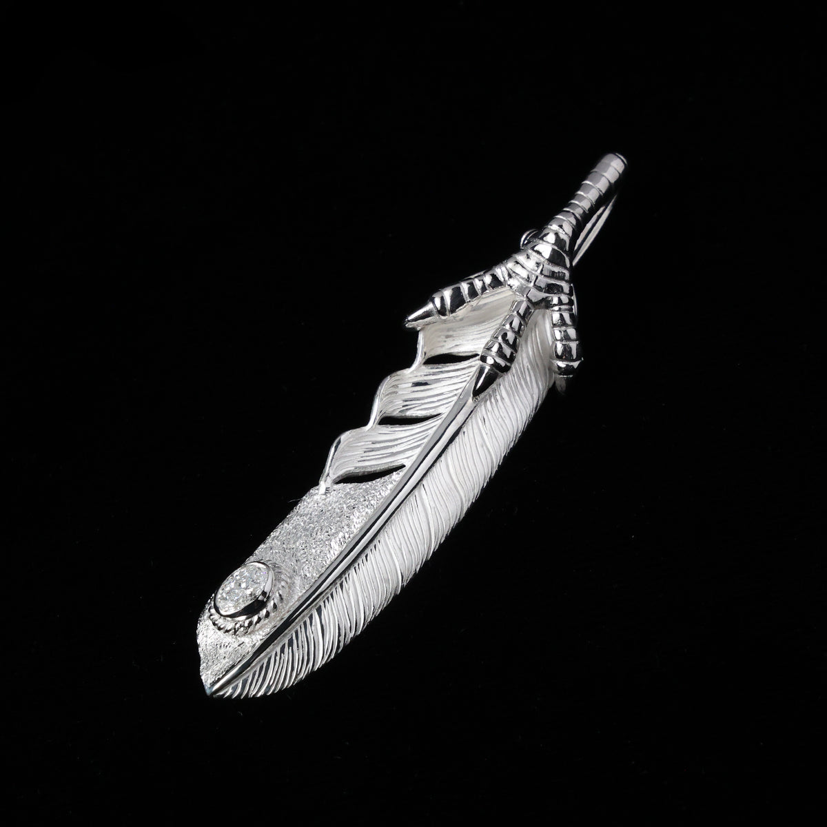 プラチナ爪フェザーLLプラチナ縄"ラボグラウンダイヤモンド"(左向き)ダイヤモンド-ダスト加工