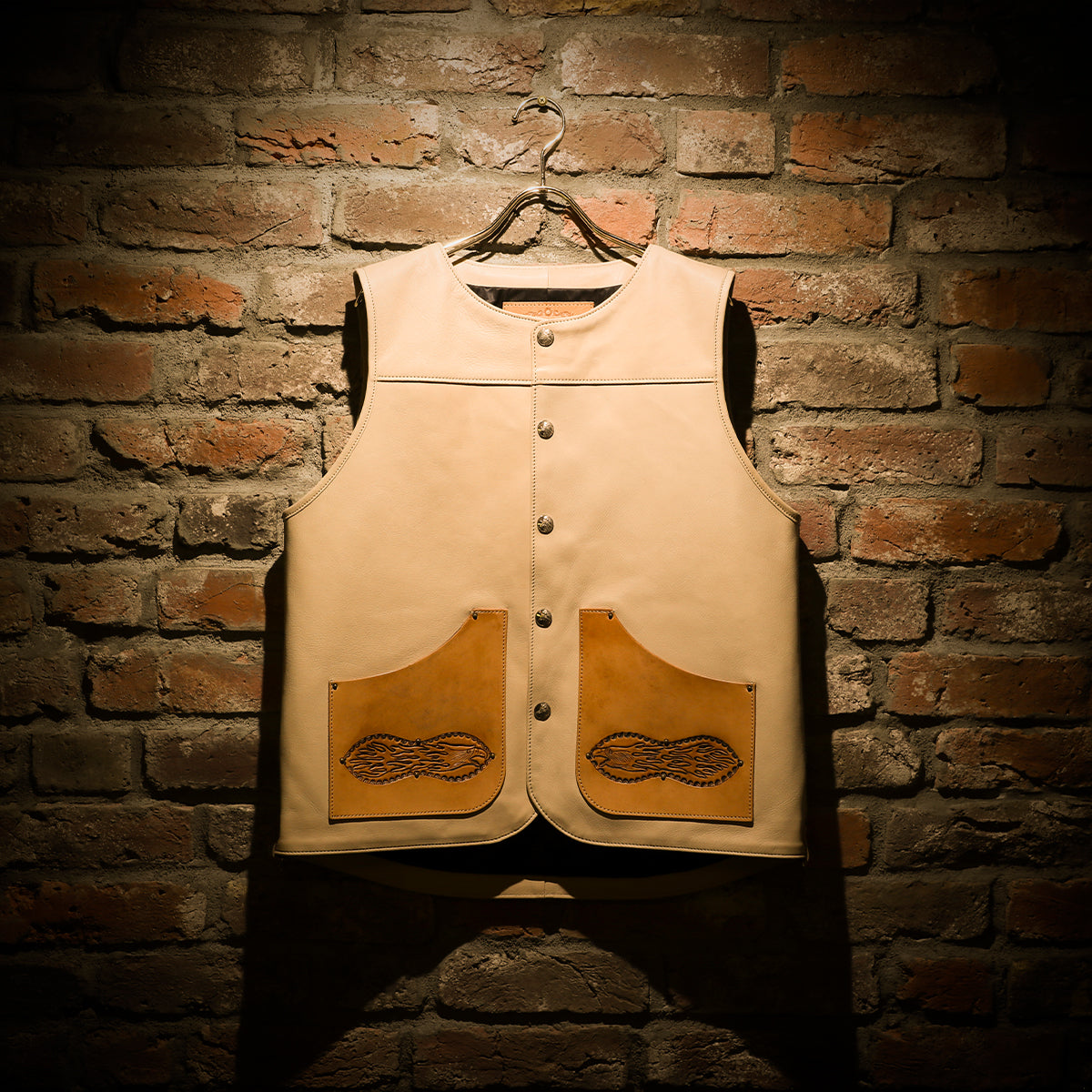 "NATIVE TOKYO STYLE" LEATHER VEST SP MODEL GOD SUNS×ATSU LEATHER WORKS(BEIGE)